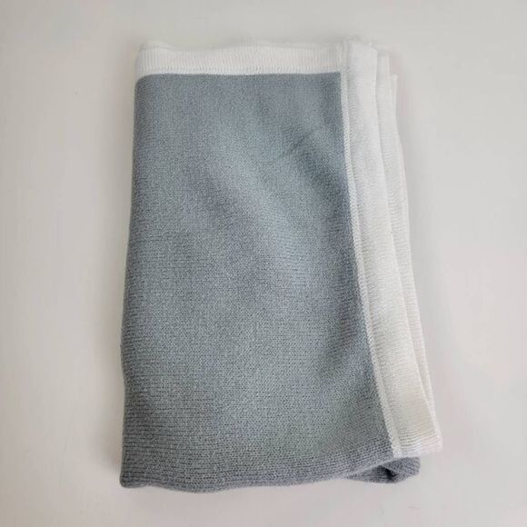 Pottery Barn Kids Heart Love Knit Baby Blanket Gray White Boarder Size 30x40 - Picture 3 of 7